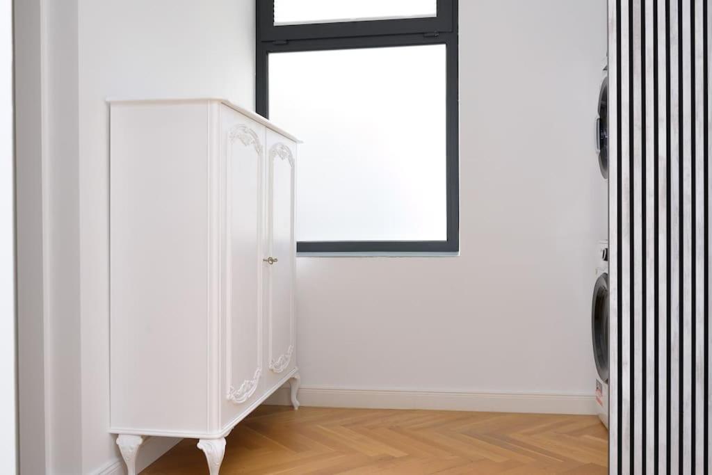 Gemuetliches Und Modernes Apartment,44 M² Vienna Exterior photo